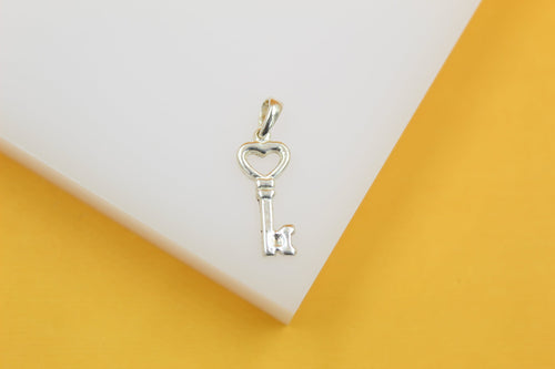 925 Sterling Silver Heart Key Pendant-0
