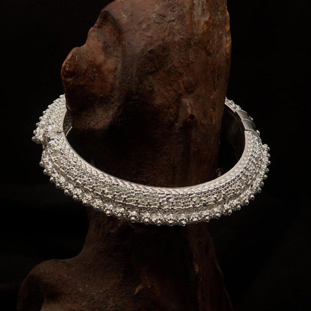 Excellent handcrafted mounted Sterling Silver Bracelet Bangle-3