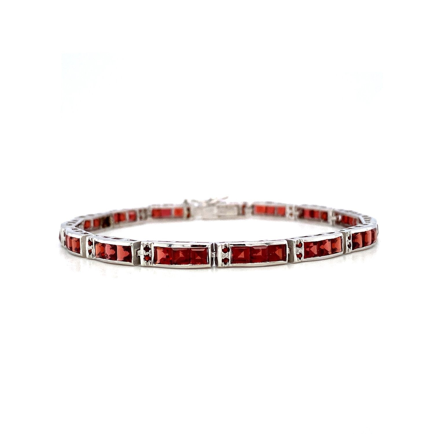 Garnet Bracelet in .925 Sterling Silver - KSD 41745-0
