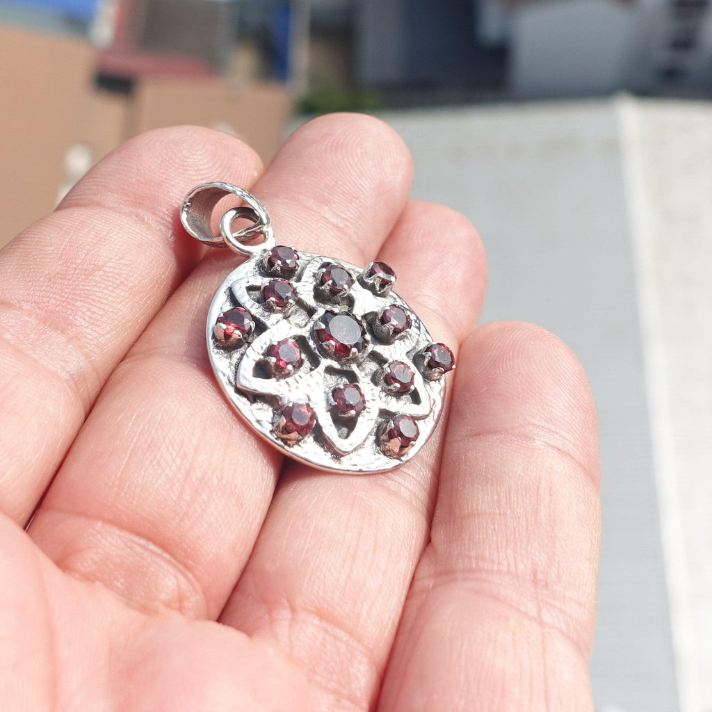 Garnet Star Silver Pendant, Round shaped Sterling Silver Gemstone Pendant with Garnet, Symmetric Amulet, Sterling silver pendant-3