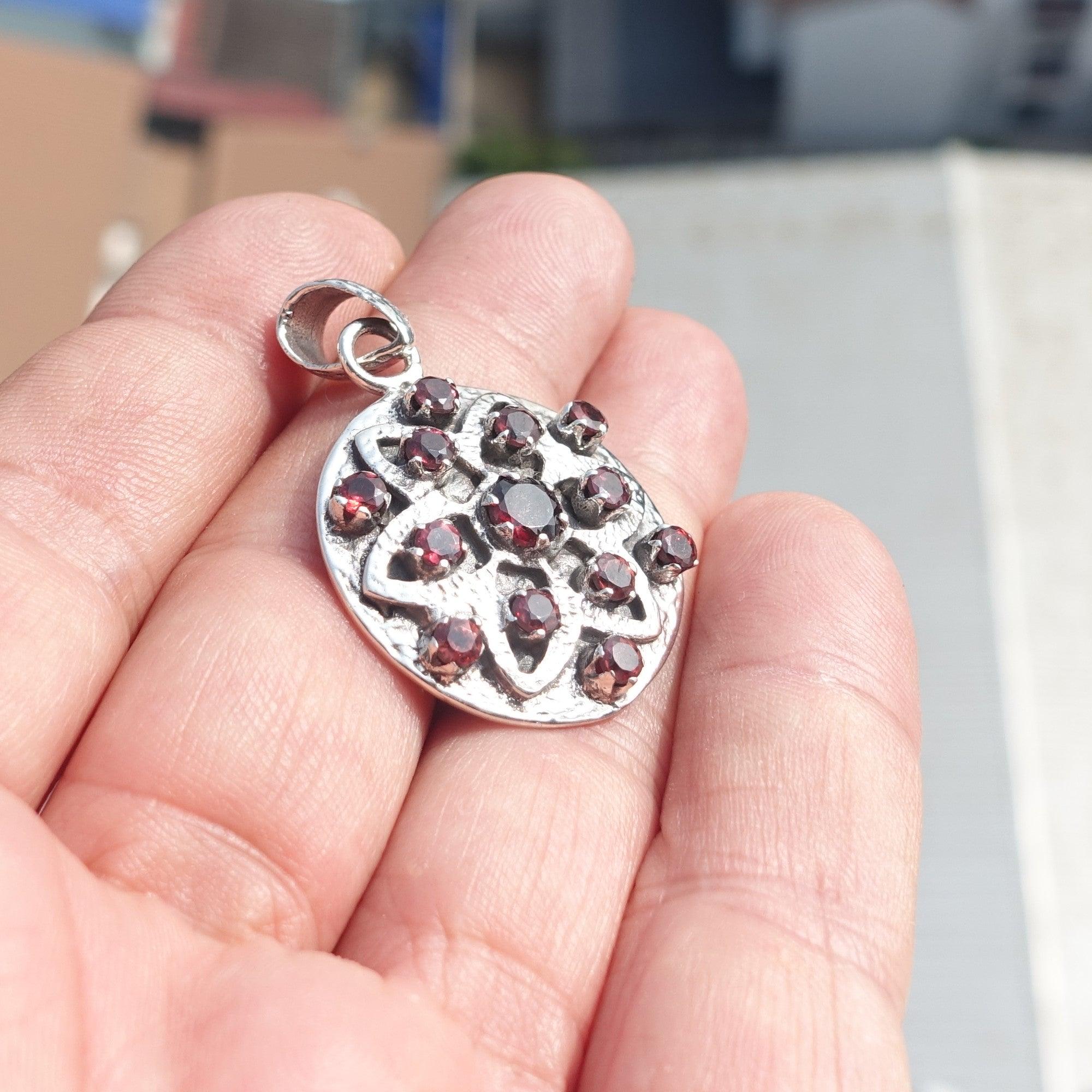 Garnet Star Silver Pendant, Round shaped Sterling Silver Gemstone Pendant with Garnet, Symmetric Amulet, Sterling silver pendant-3